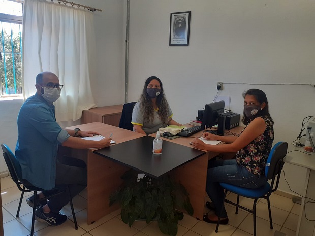 Diretora e especialistas da Escola Estadual Professora Delorme de Avellar Muniz. Foto: Arquivo da Escola